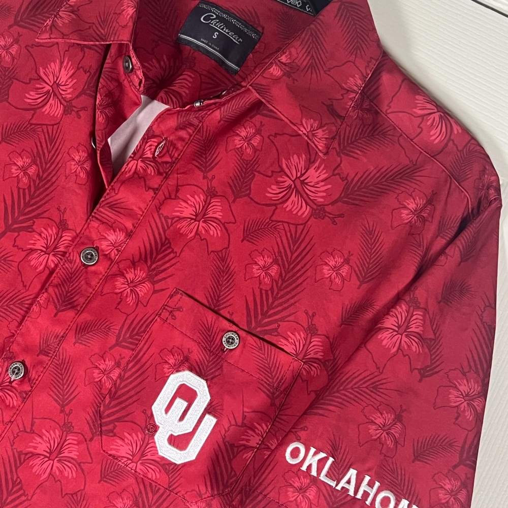 Oklahoma Sooners Red Casual Button Down Shirt with Floral Design